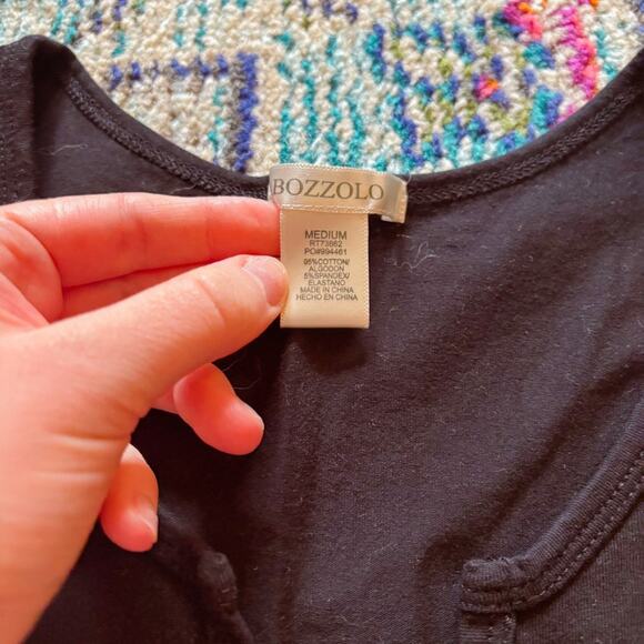 NWOT ✨ Bozzolo Black Notched Crop Top – Size Medium 🖤 - Picture 3 of 3